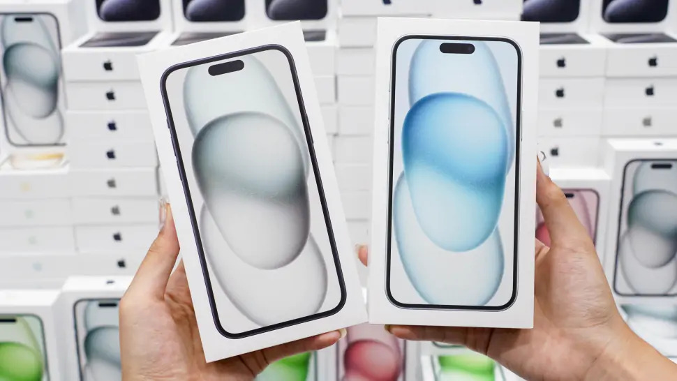 iPhone 15 128GB